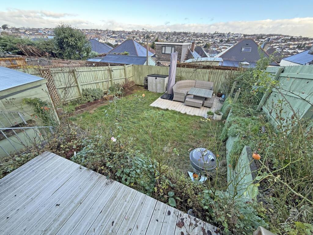 Bridge View 19 - Garden 1.jpg