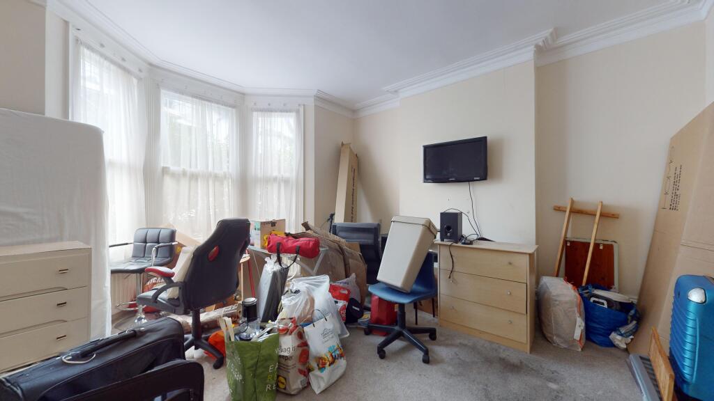 57 Larkfield Road, Richmond, Surrey, TW9 2PG