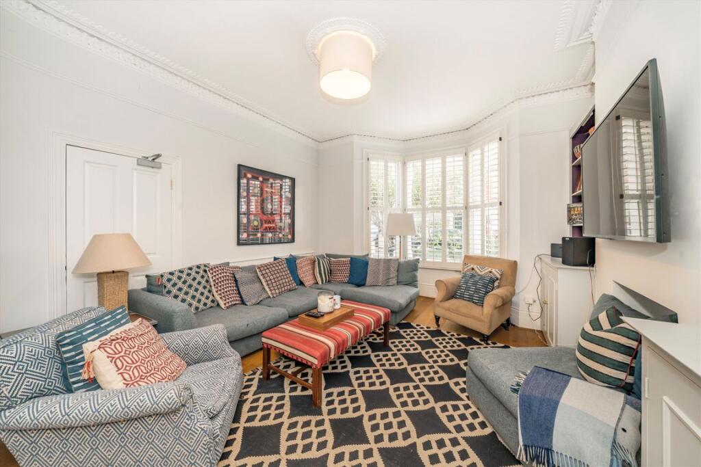 Elms Crescent, Clapham