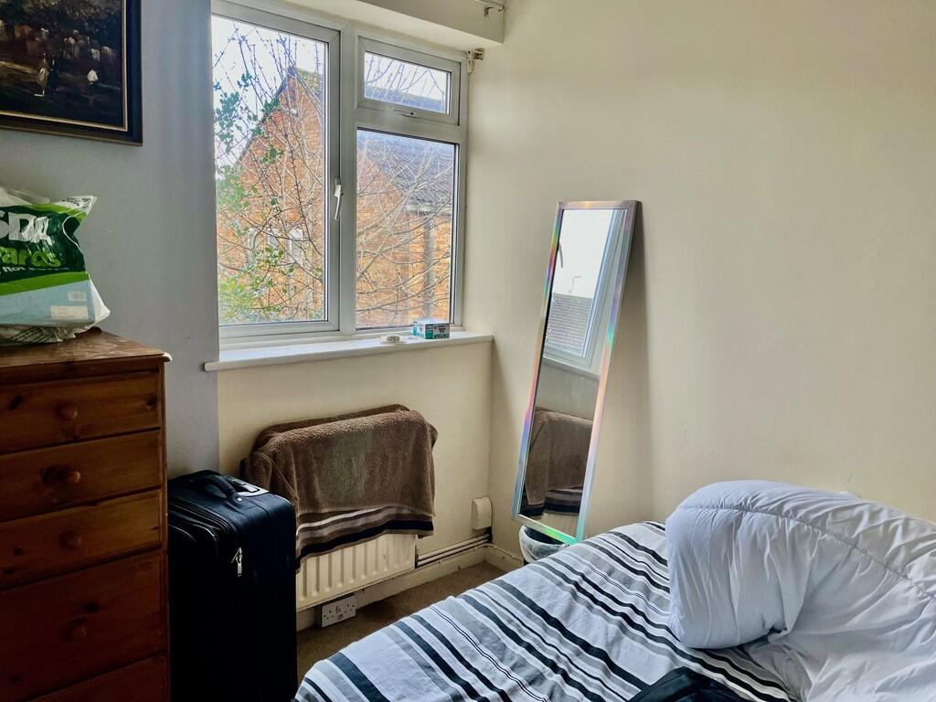 Bedroom2