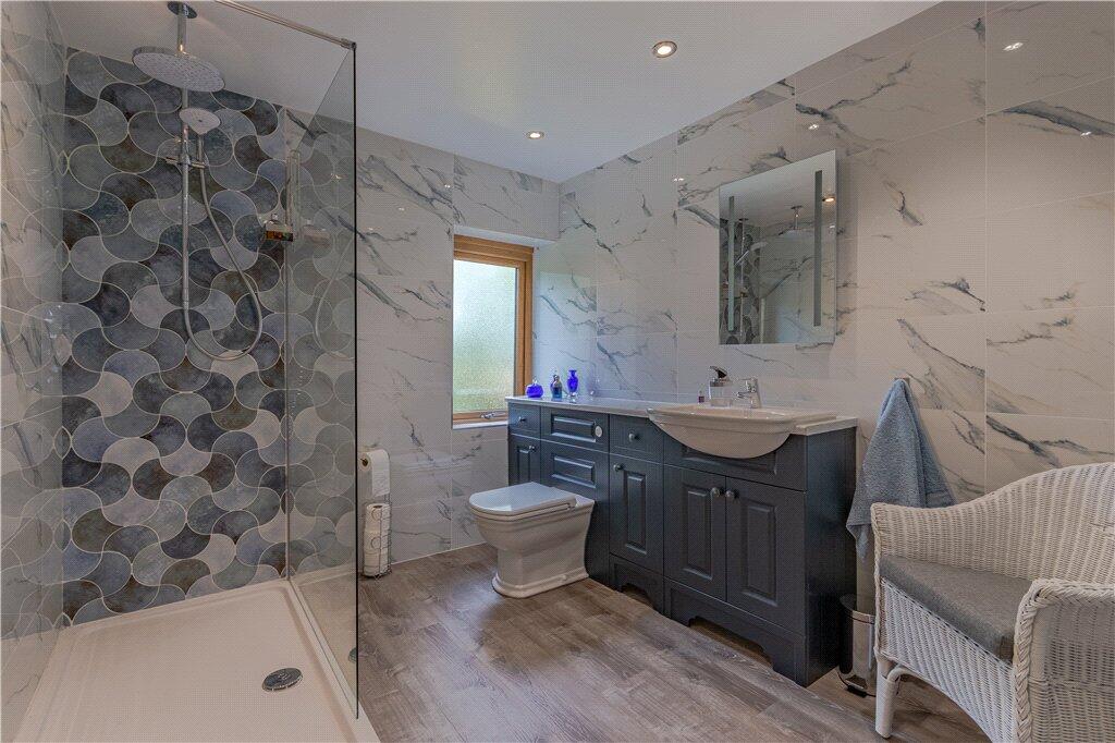 Modern Ensuite