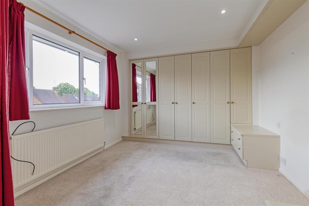 Front Double Main Bedroom