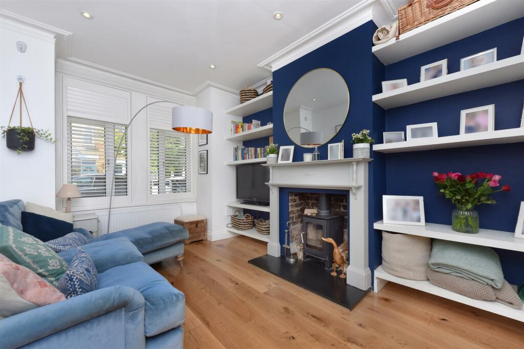 Separate Reception Room