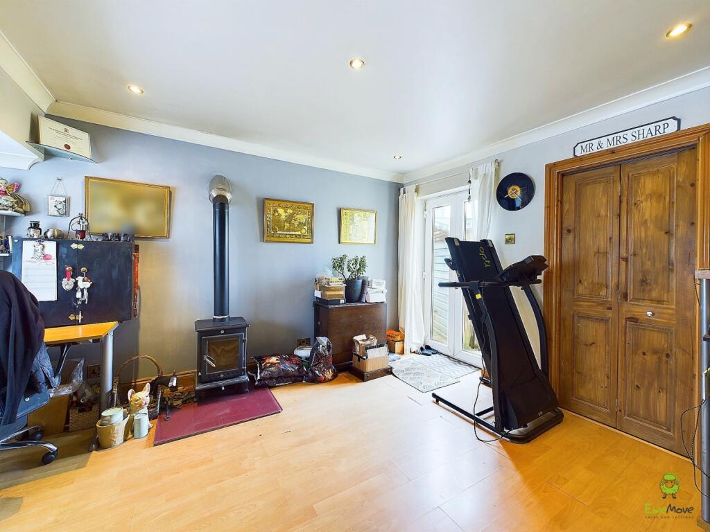 CAM04399G0-PR0024-STILL001