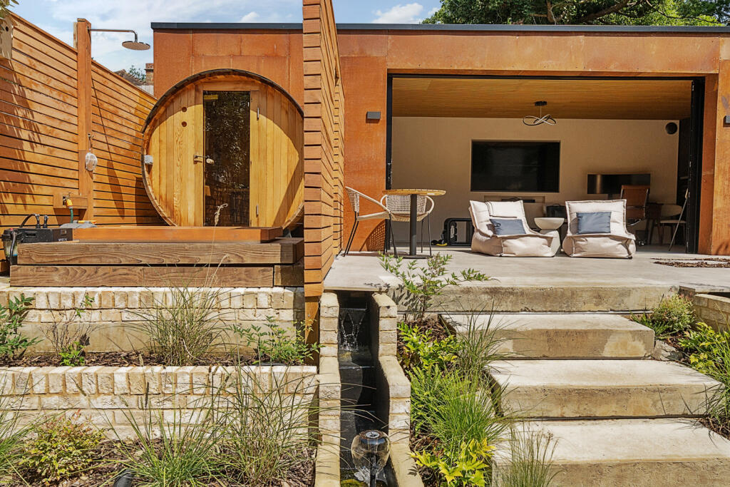 1314159-3-6853fcf...