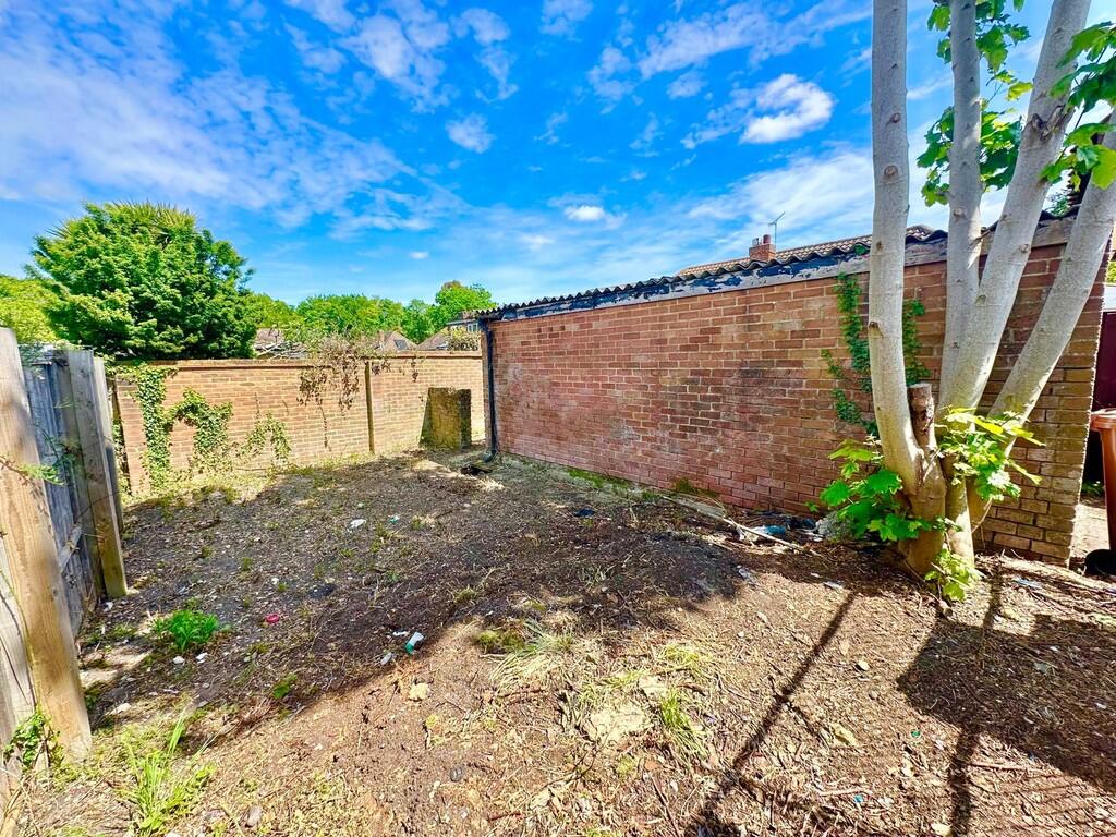 IMG-20250507-WA00...