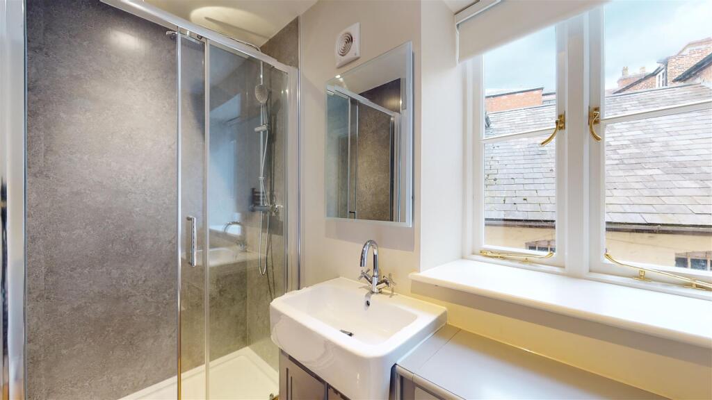 Bedroom 1 En Suite Shower Rm.jpeg