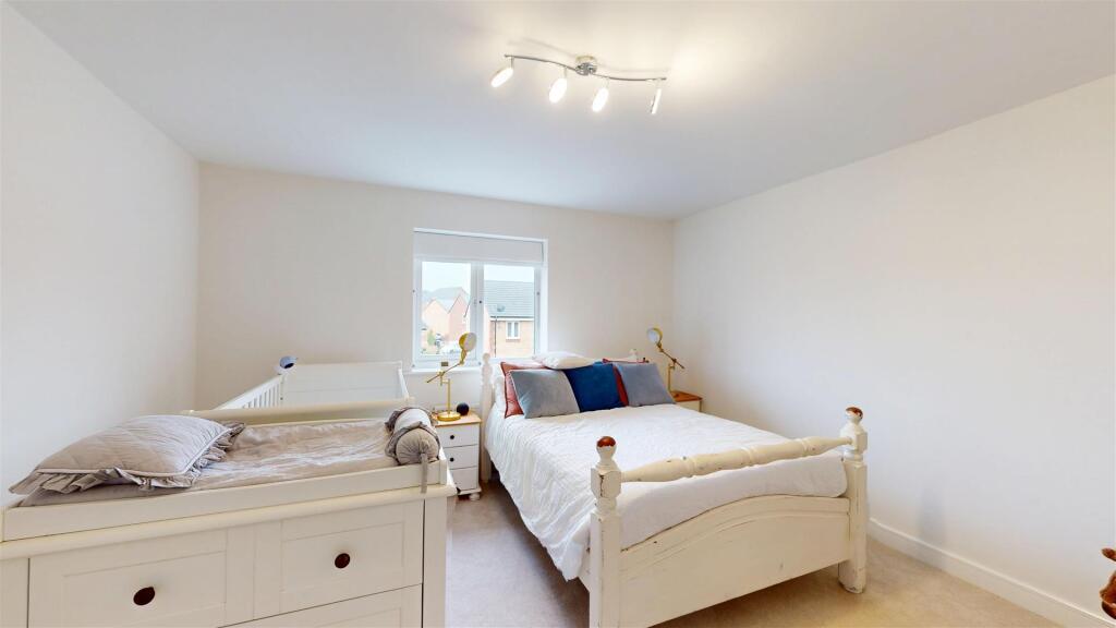 Gardeners Place 67, Bedroom One 2.jpg