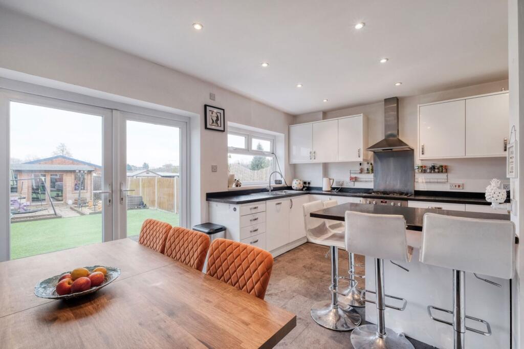 Kitchen / Diner
