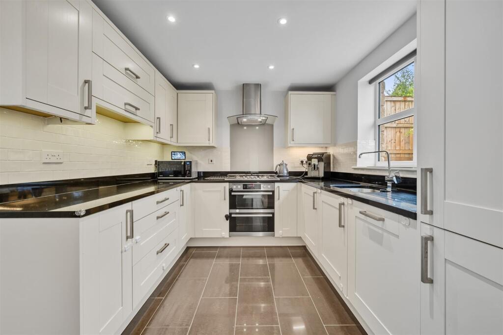 Kitchen.jpg