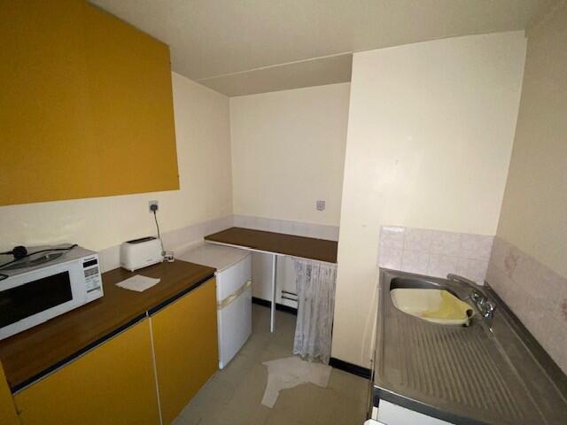 Kitchen 1 T202512231002.jpg