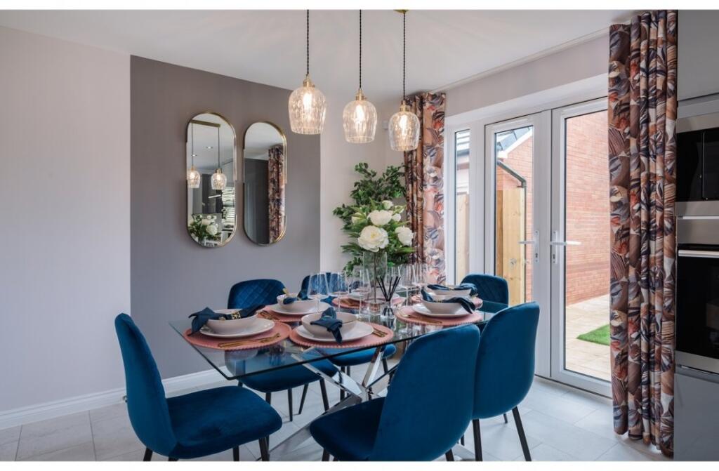 Dining - Fairford (LTH**) - Balmoral Gardens