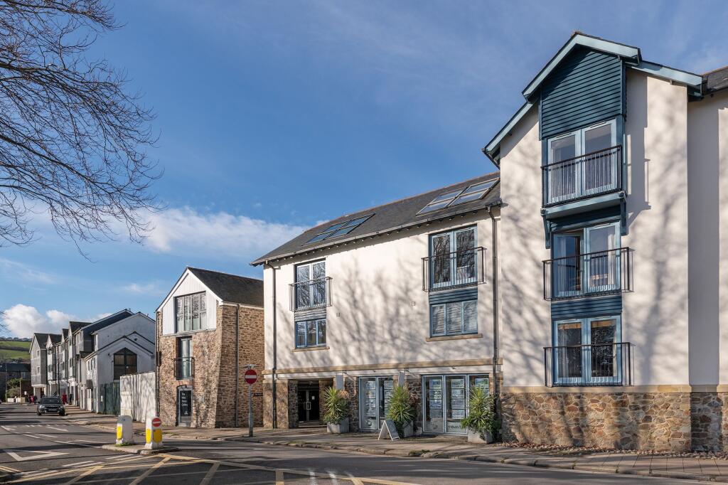 17 Dartmouth House, Dartmouth_Front