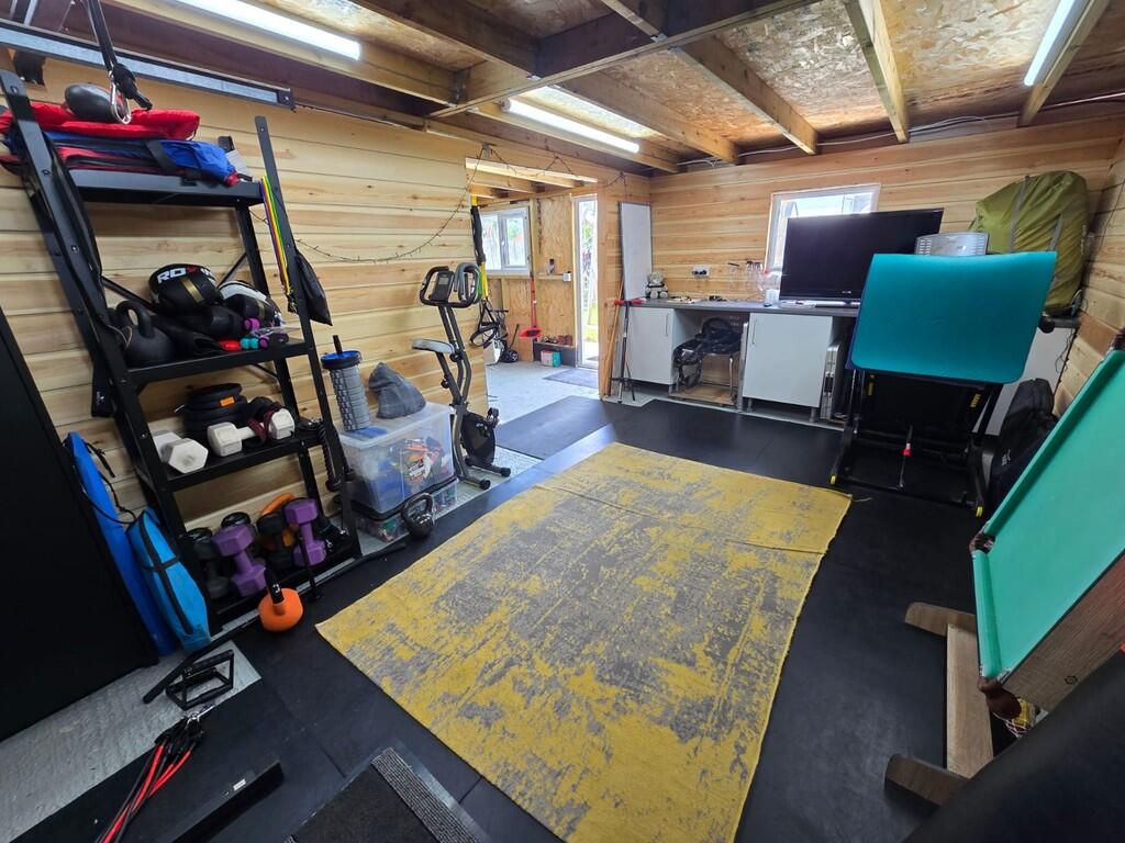 Garage (2)