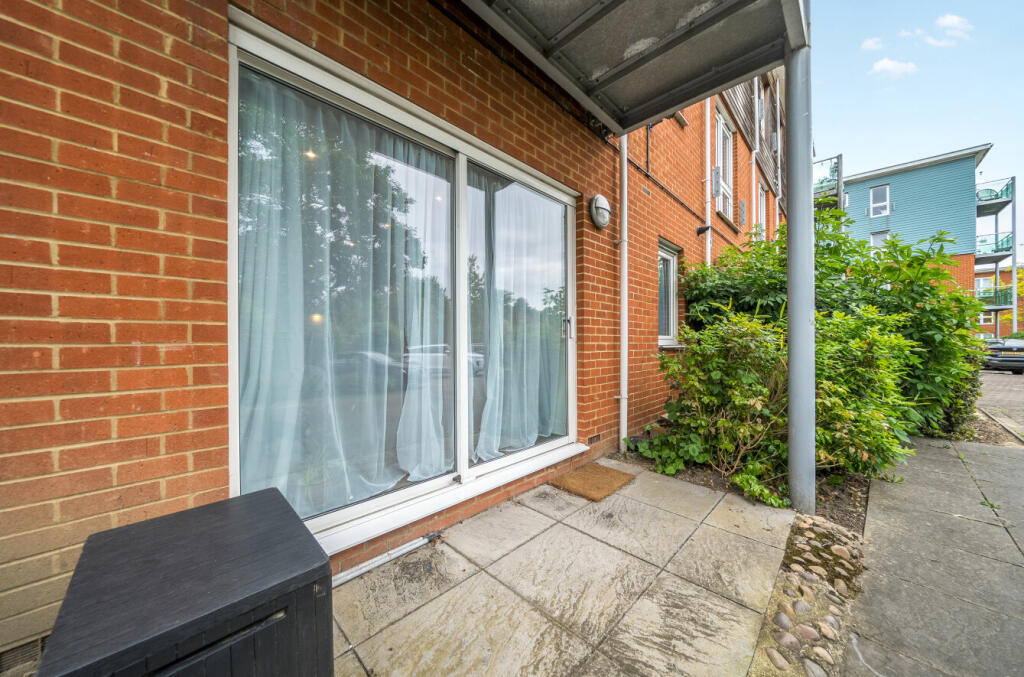 1295304-4-6826657...