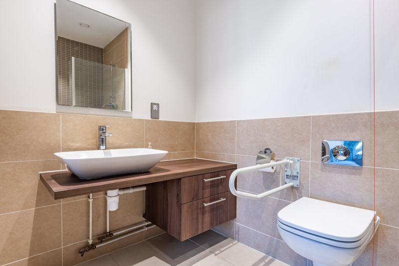 Ensuite shower...
