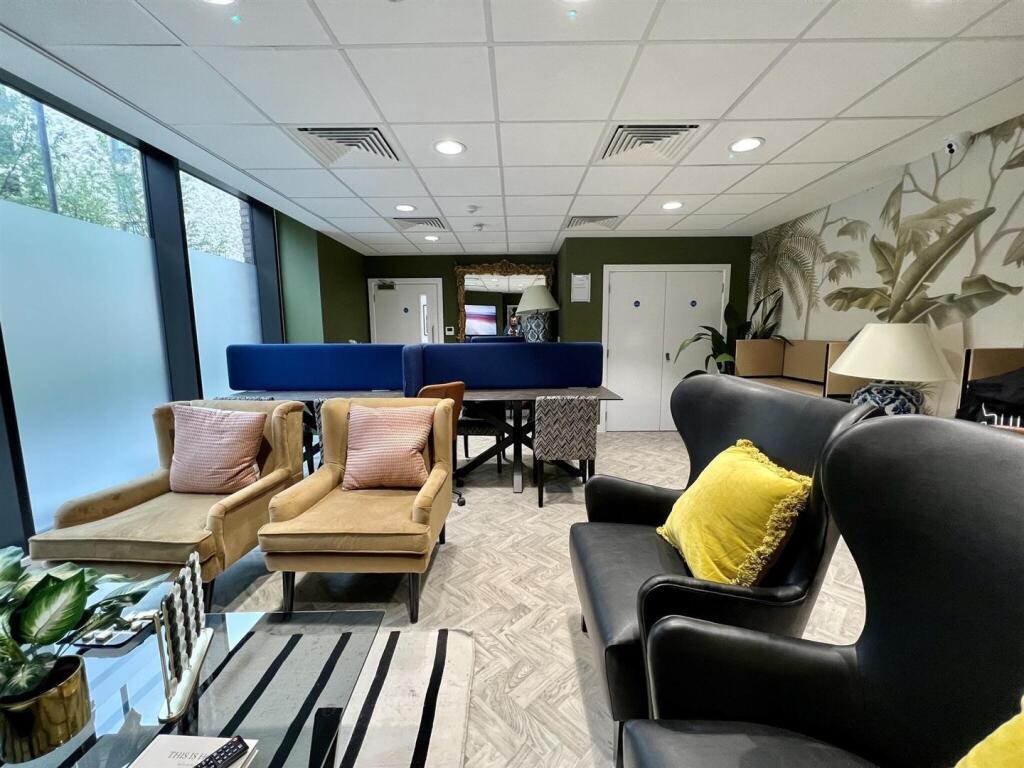 Busniess Lounge access for Sale - Newham E6