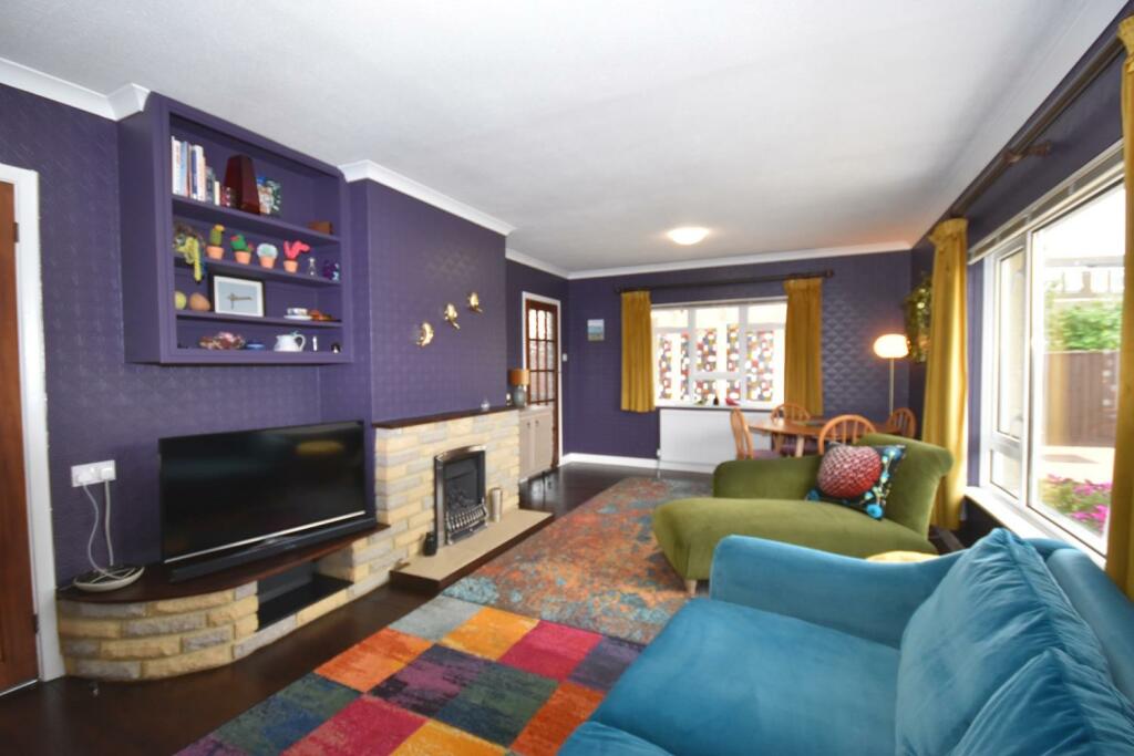 Sitting Room..JPG