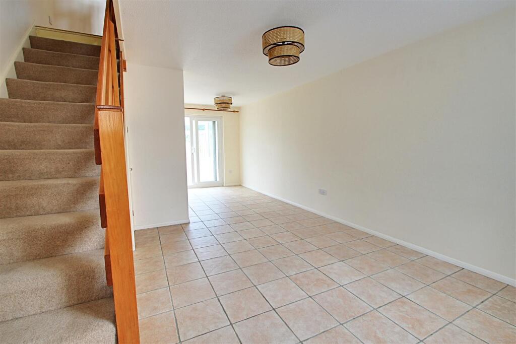 Living Room.jpg