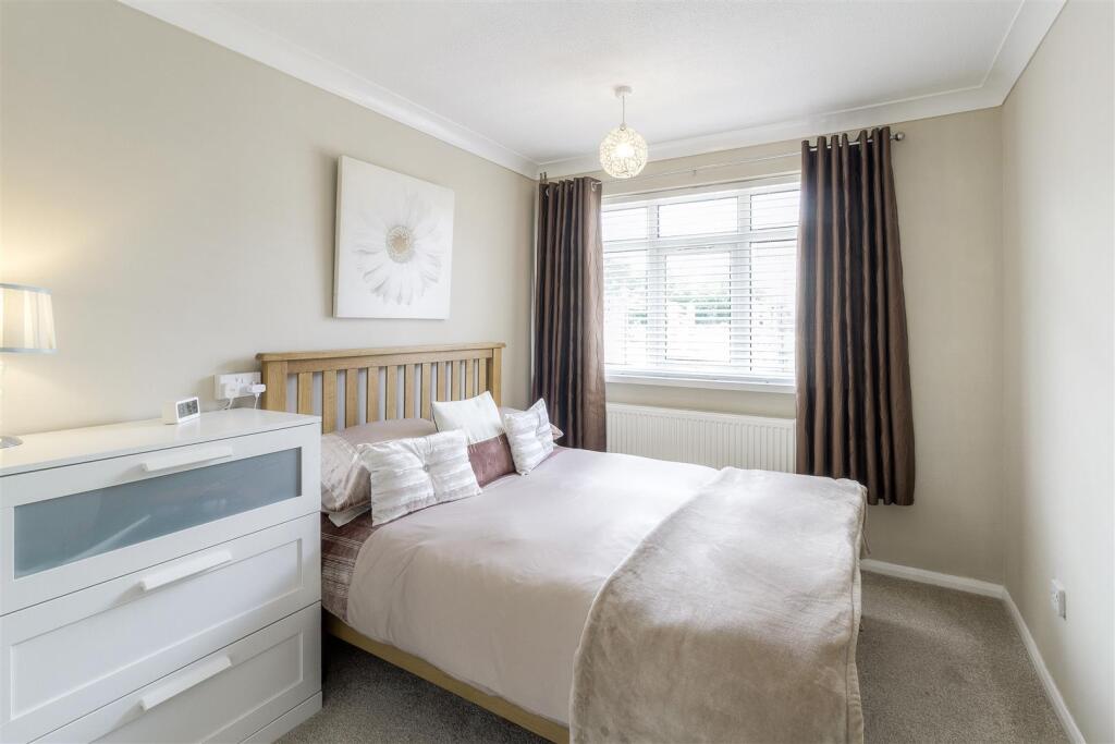 1 Berry Close, Ravenstone