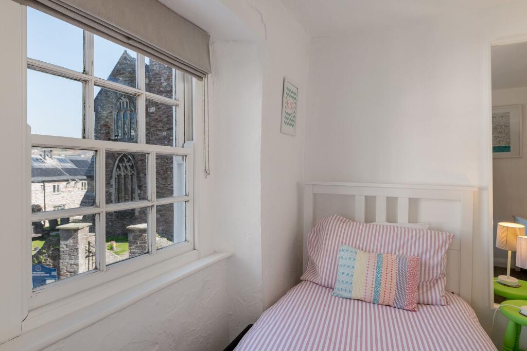 The Pink Hous, Dartmouth Bedroom 2