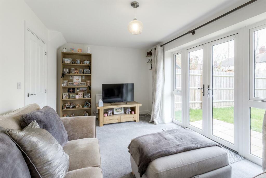 38 Sparrowdale Close, Grendon