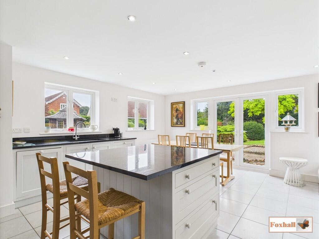 CAM02189G0-PR0471...