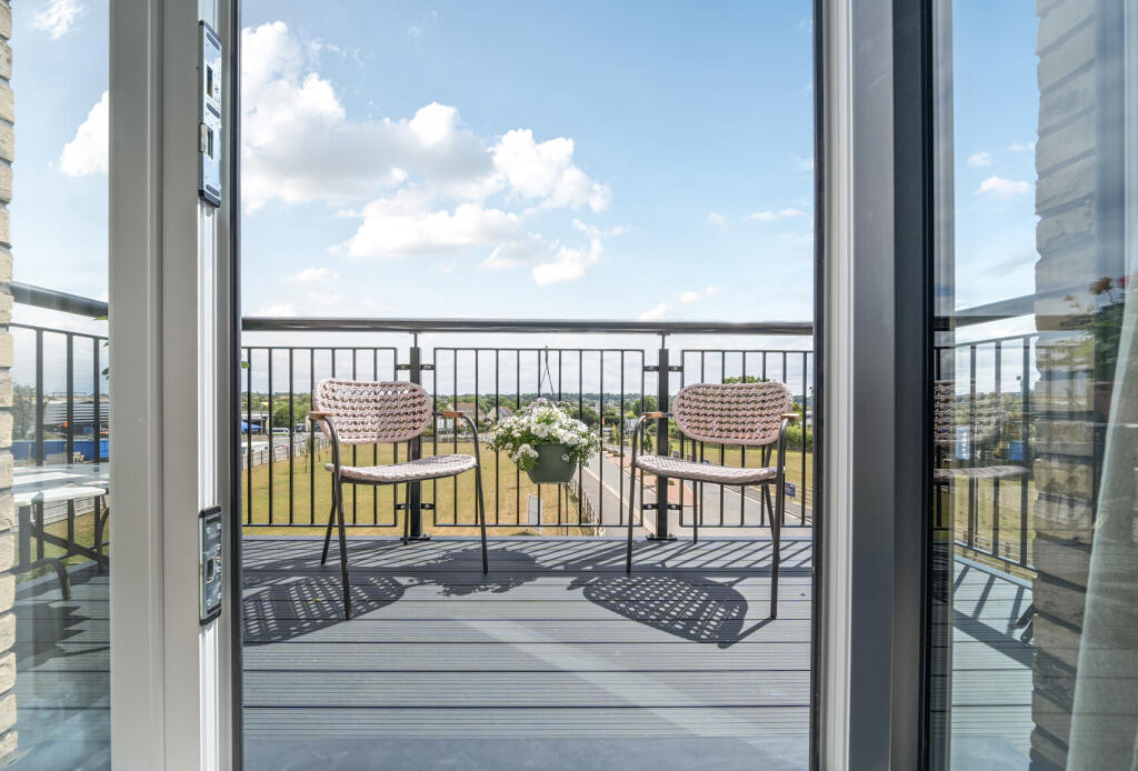 1328361-5-687f8e0...