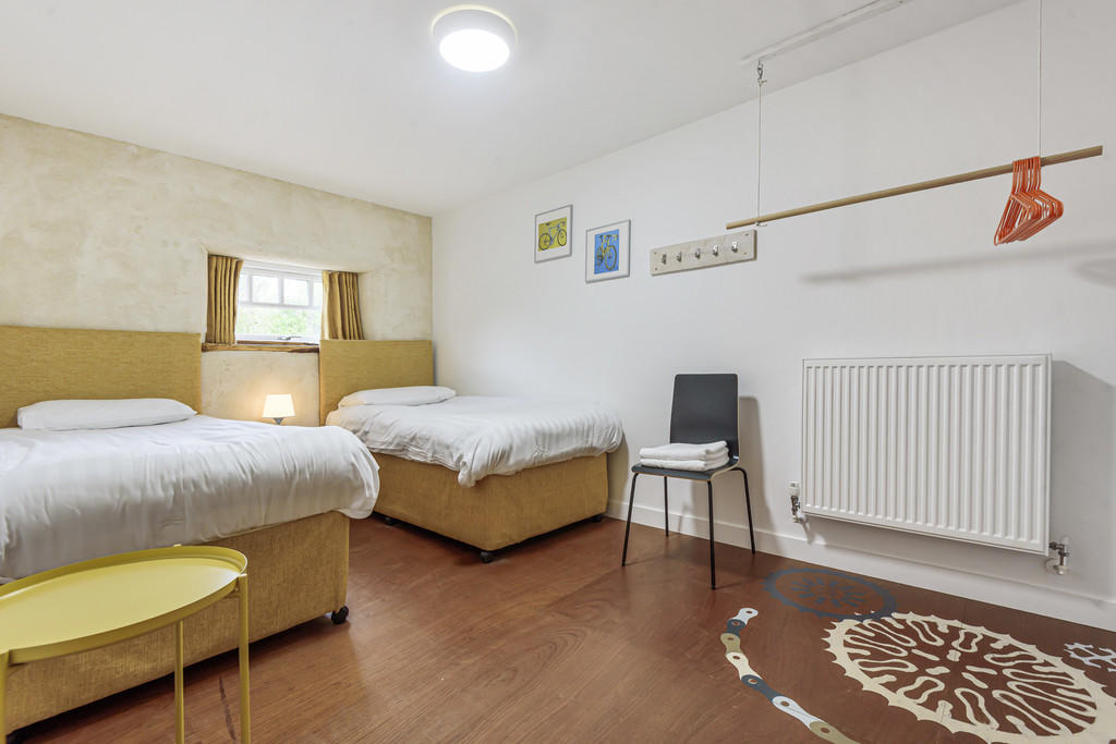 Bunk House - Bedr...