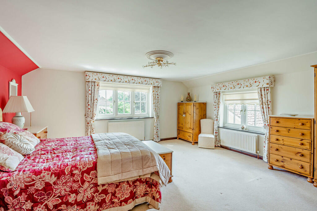 8647829-interior1...