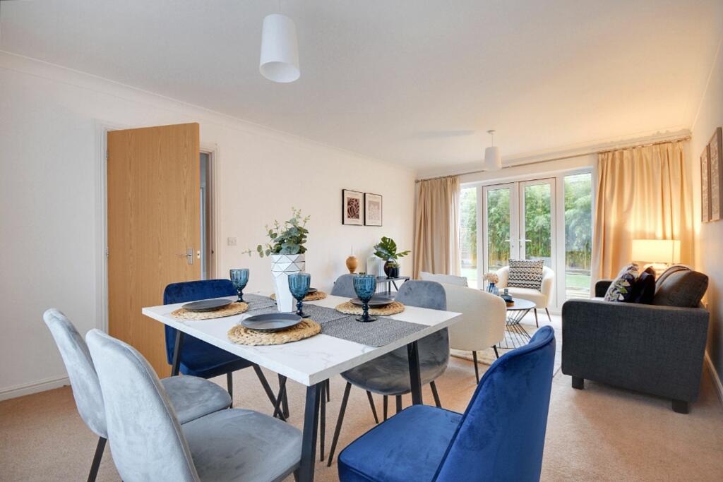 Living Room / Diner