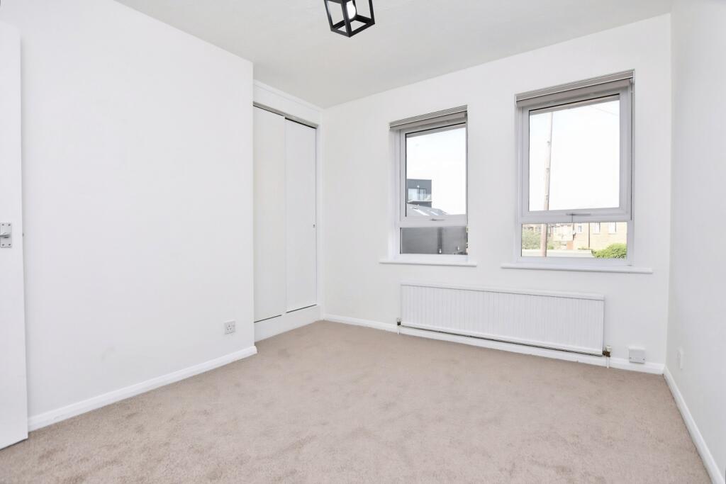 57e6b5c0-Bedroom 202