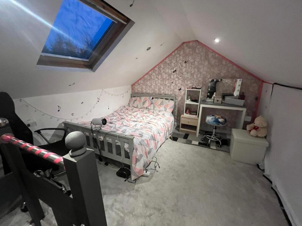G.JPG