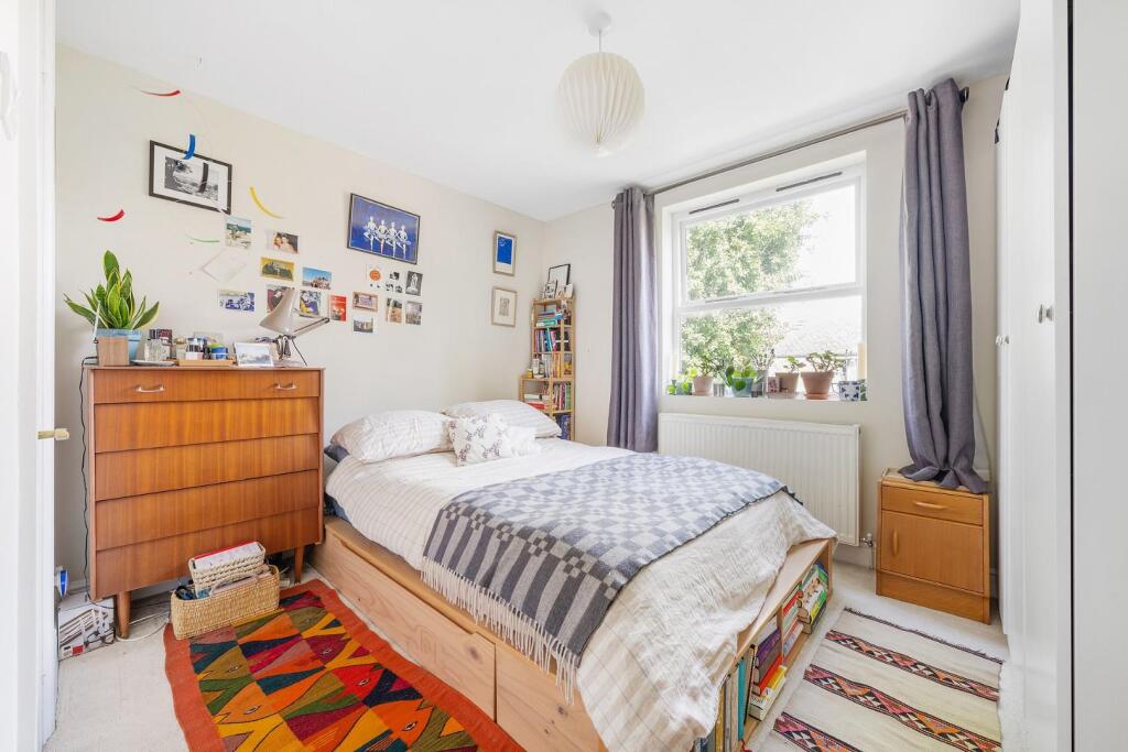 Bedroom 2.JPG