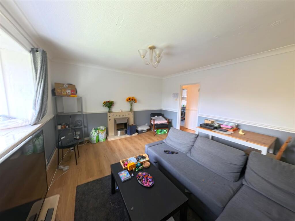 living room 3.jpg