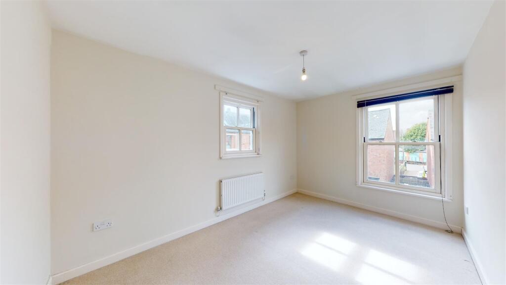 Darwin Place, Apartment 3 Bedroom One.jpg