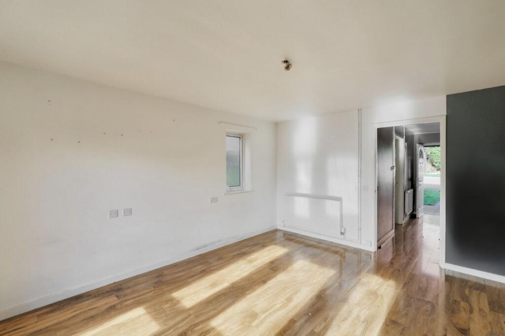 30 Selkirk Street, Chaddesden, Derby DE21 6GL