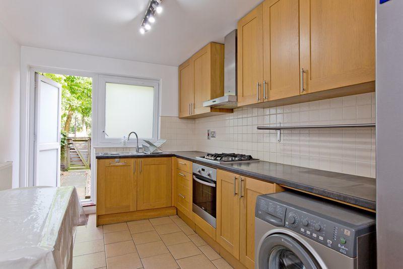 Kitchen (2)