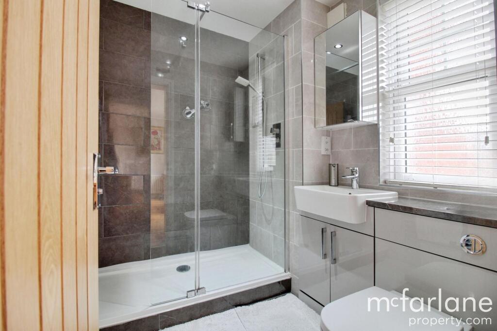 Master bedroom and En-suite