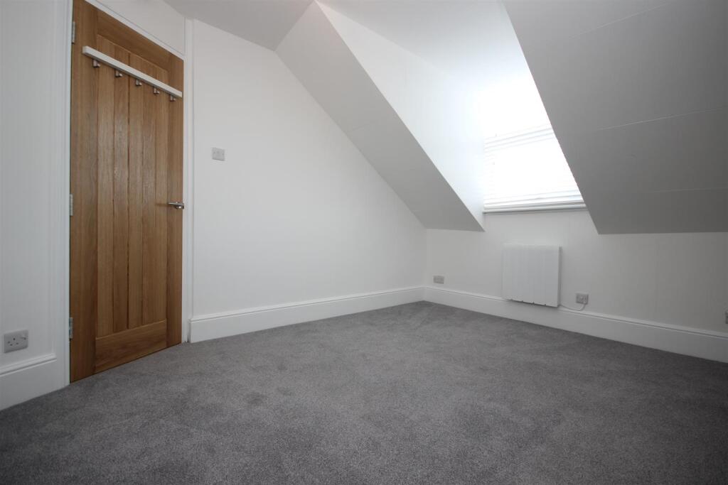 Bedroom.JPG