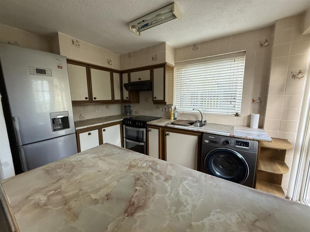 KITCHEN &amp; DINING ROOM