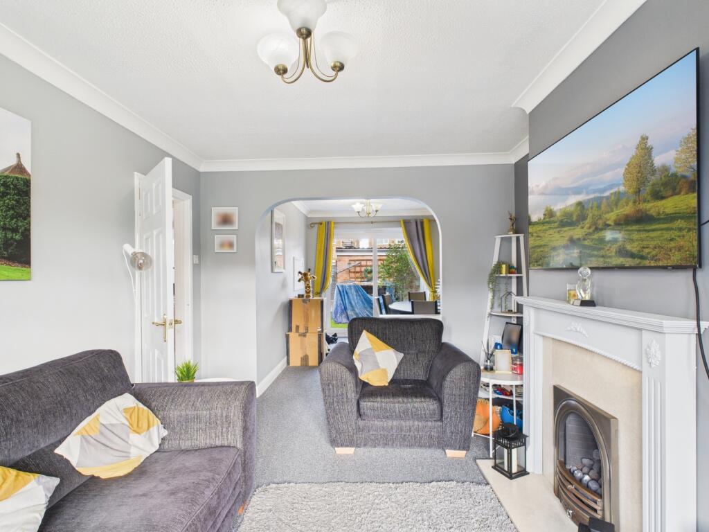 CAM02023G0-PR0179-STILL004