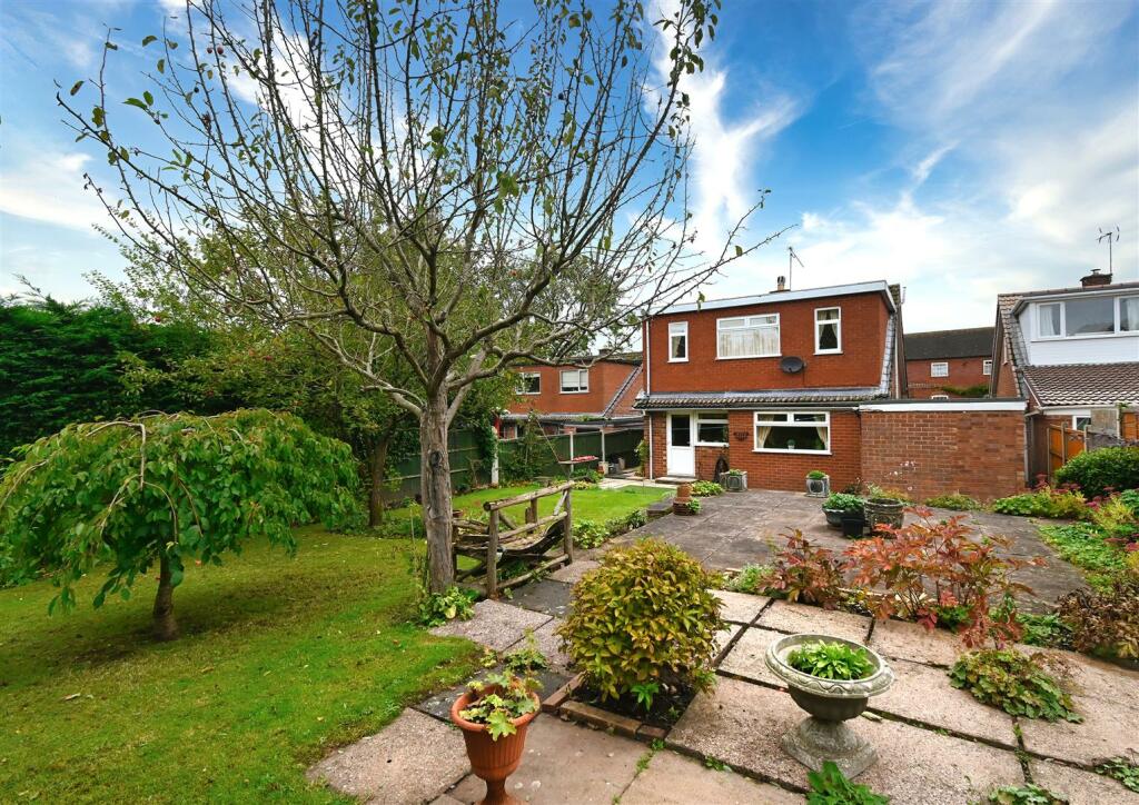 65 Six Ashes Road-15.jpg