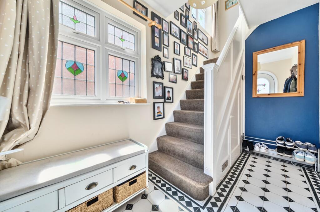 33-6821fe57631da-1288311-ARW-33