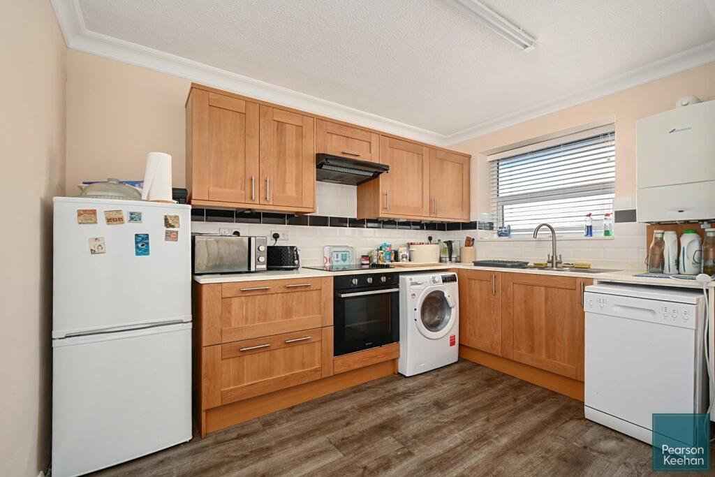 2 Channings, 215, Kingsway, Hove, BN3 (11).jpg