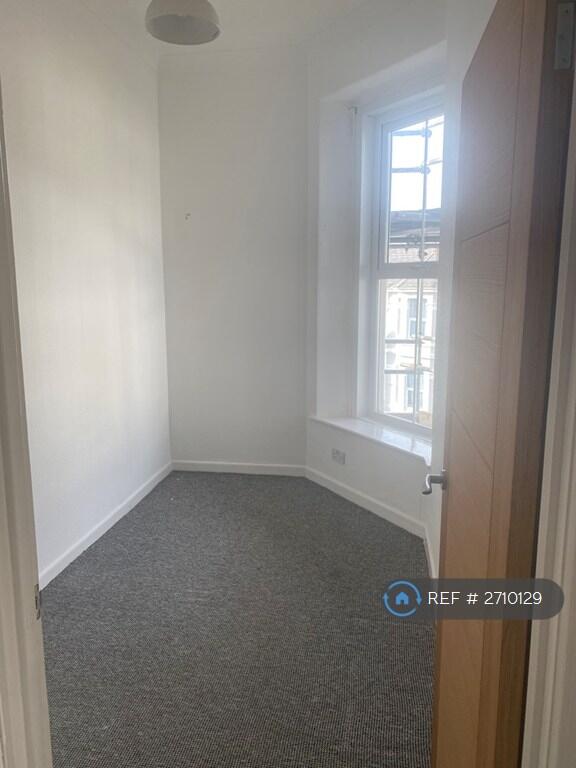 Single Bedroom/Office