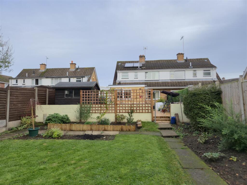 Good Sized Rear Garden
