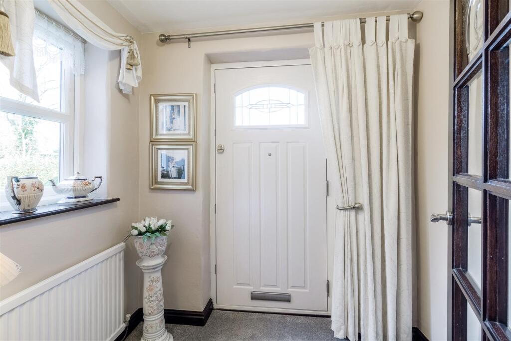 Main Road, Baxterley