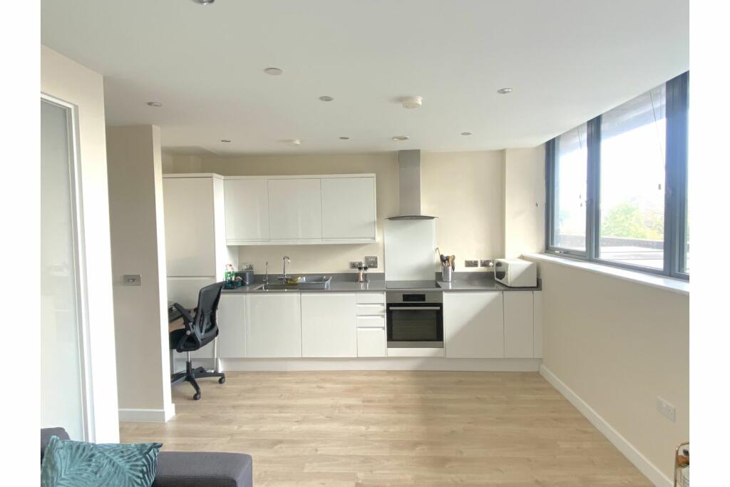 Lounge / Kitchen