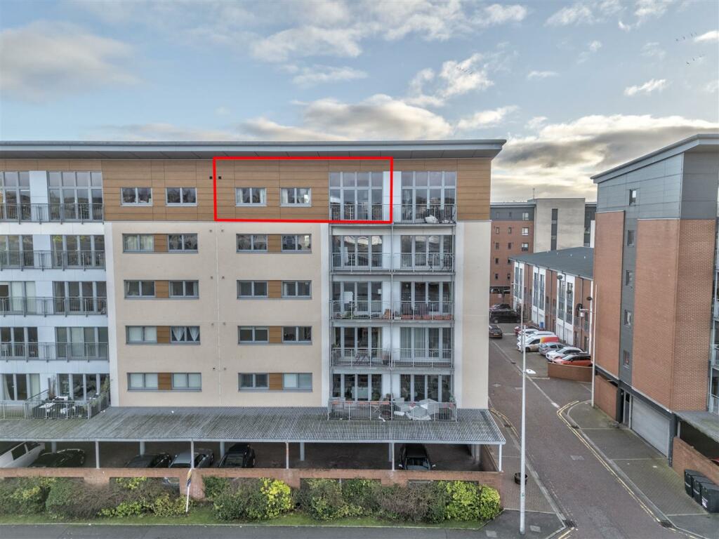 8T South Vic Dock New EXT-2.JPG
